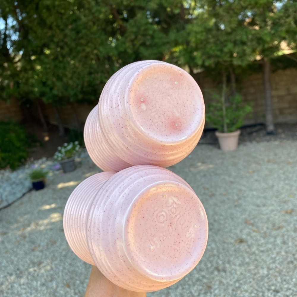 Pair of Midcentury Pink Speckled Vases 🌿E1 - Picture 7 of 12